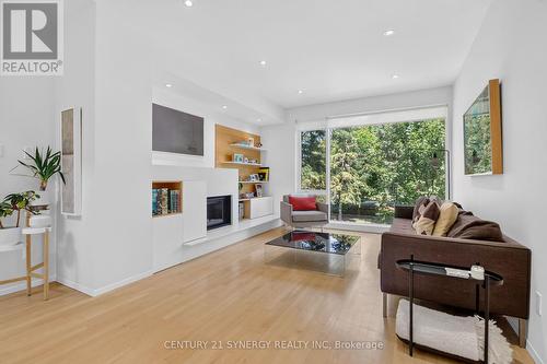 24 Stonehurst Avenue, Ottawa, ON - Indoor Photo Showing Living Room With Fireplace