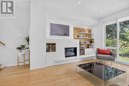 24 Stonehurst Avenue, Ottawa, ON - Indoor Photo Showing Living Room With Fireplace