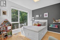 Bedroom 1 - 
