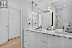 Master Ensuite - 