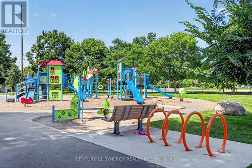 24 Stonehurst Avenue, Ottawa, ON - Outdoor