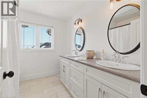 157 Ridgeview Drive, Drayton, ON - Indoor Photo Showing Bathroom
