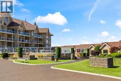 Outdoor Common Area - 