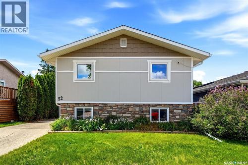 22 Salemka Crescent, Regina, SK - Outdoor