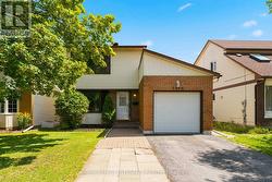 1455 BRADSHAW CRESCENT  Ottawa, ON K1B 5G1