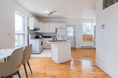 Kitchen - 5272 Rue Ste-Marie, Montréal (Le Sud-Ouest), QC - Indoor Photo Showing Kitchen