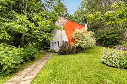 13 Rue des Merisiers  Orford, QC J1X 7B5