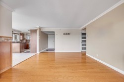 Salon - 