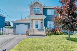 731 Rue des Huards  Contrecoeur, QC J0L 1C0
