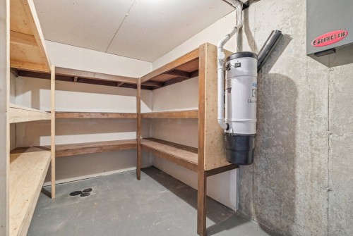 Rangement - 731 Rue Des Huards, Contrecoeur, QC - Indoor With Storage