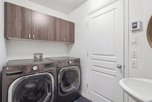 Salle de lavage - 731 Rue Des Huards, Contrecoeur, QC - Indoor Photo Showing Laundry Room