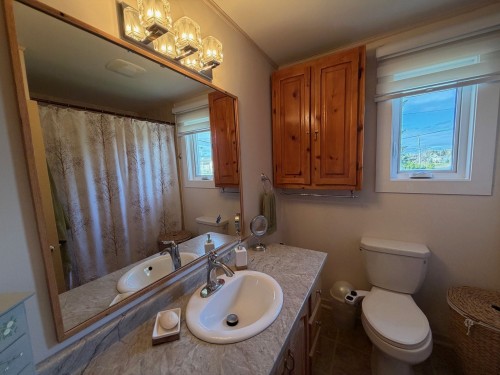 Salle de bains - 278 Boul. Perron O., Caplan, QC - Indoor Photo Showing Bathroom
