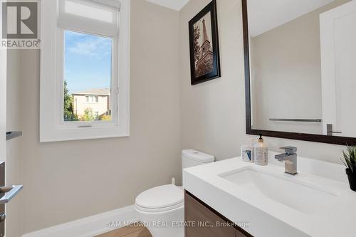 1196 Strathy Avenue, Mississauga, ON - Indoor Photo Showing Bathroom