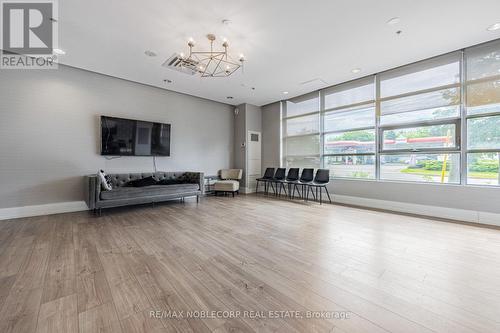 610 - 7730 Kipling Avenue, Vaughan, ON - Indoor Photo Showing Other Room