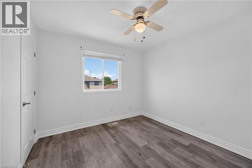 21 Springgarden Crescent, Hamilton, ON - Indoor Photo Showing Other Room