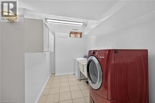 21 Springgarden Crescent, Hamilton, ON - Indoor Photo Showing Laundry Room