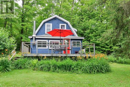 1079 HEWLITT ROAD  Muskoka Lakes (Monck (Muskoka Lakes)), ON P1L 1X4
