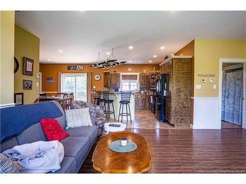 87 Dexter Cres, Lincoln, NB 