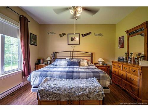 87 Dexter Cres, Lincoln, NB 