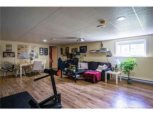 87 Dexter Cres, Lincoln, NB 
