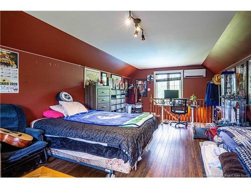 87 Dexter Cres, Lincoln, NB 
