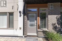 15 - 60 ORCHID PLACE DRIVE  Toronto, ON M1B 0C4