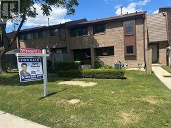 5 - 2605 WOODCHESTER DRIVE Mississauga, ON L5K 2E3