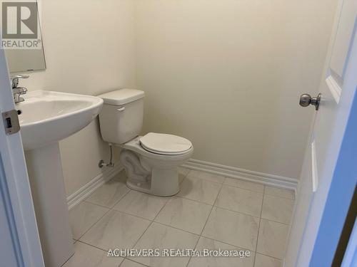 52 Monreau Drive, Brampton, ON - Indoor Photo Showing Bathroom