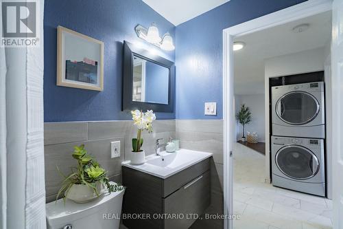 202 - 893 Concession Street, Hamilton, ON - Indoor Photo Showing Laundry Room