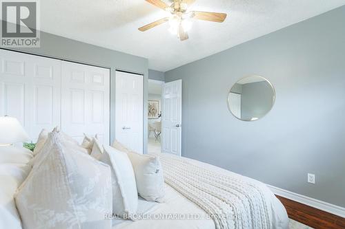 202 - 893 Concession Street, Hamilton, ON - Indoor Photo Showing Bedroom
