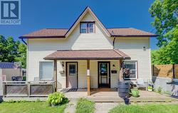 127 HENDERSON STREET Cambridge, ON N3C 2G3
