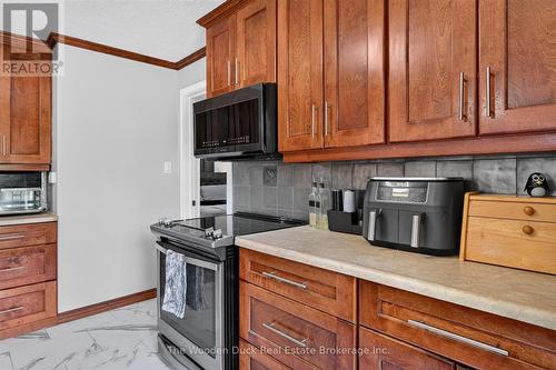 20 Vollering Road, Otonabee-South Monaghan, ON - Indoor Photo Showing Kitchen