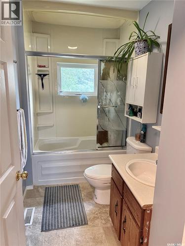 41 Campbell Place, Clavet, SK - Indoor Photo Showing Bathroom