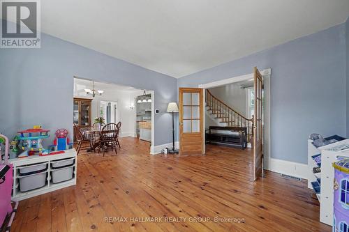 98 Drummond Street E, Perth, ON - Indoor