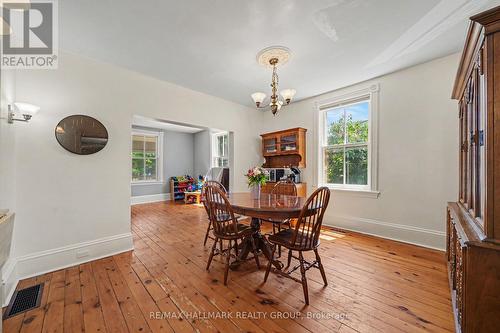 98 Drummond Street E, Perth, ON - Indoor Photo Showing Dining Room