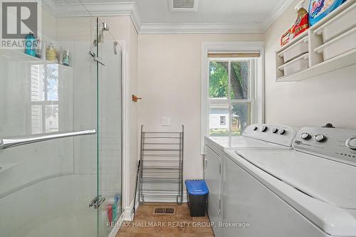 98 Drummond Street E, Perth, ON - Indoor Photo Showing Laundry Room