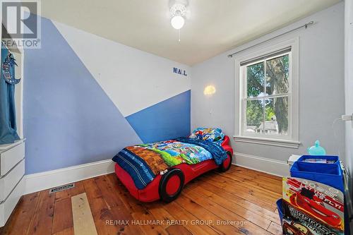 98 Drummond Street E, Perth, ON - Indoor Photo Showing Bedroom
