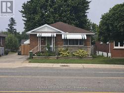 305 MOHAWK ROAD E  Hamilton, ON L9A 2J5