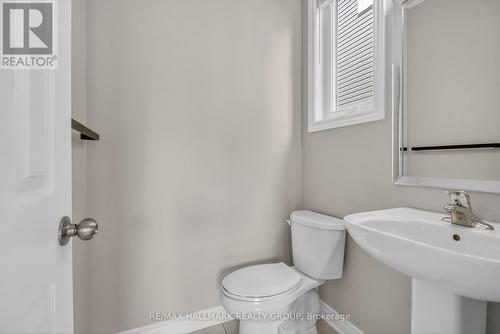 7 Mcphail Road, Carleton Place, ON - Indoor Photo Showing Bathroom