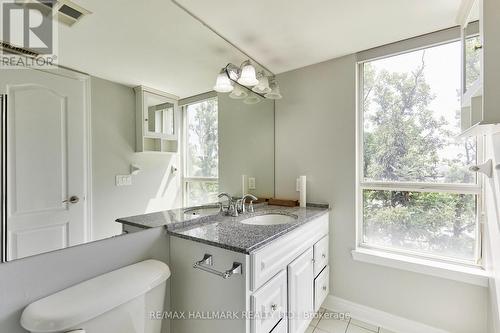 307 - 60 Disera Drive, Vaughan, ON - Indoor Photo Showing Bathroom