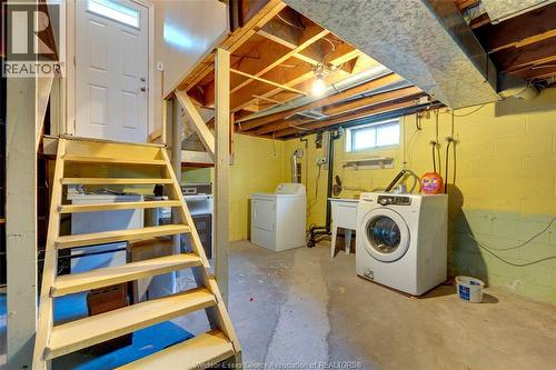 3256 Dominion Boulevard, Windsor, ON - Indoor Photo Showing Laundry Room