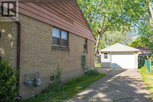 3256 Dominion Boulevard, Windsor, ON - Outdoor