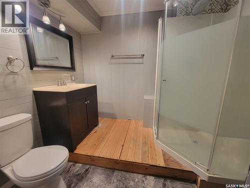5107 Leader Street, Macklin, SK - Indoor Photo Showing Bathroom