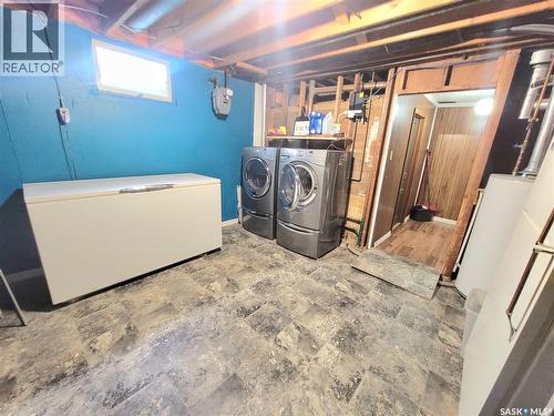 5107 Leader Street, Macklin, SK - Indoor Photo Showing Laundry Room