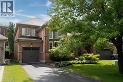 16 WOODCOTE Crescent  Georgetown, ON L7G 6M2