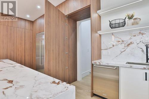 1143 Kane Road, Mississauga, ON - Indoor
