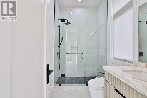 1143 Kane Road, Mississauga, ON - Indoor Photo Showing Bathroom