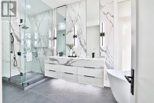 1143 Kane Road, Mississauga, ON - Indoor Photo Showing Bathroom