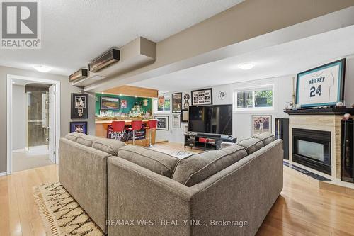 515 Berkindale Drive, Hamilton, ON - Indoor Photo Showing Living Room With Fireplace