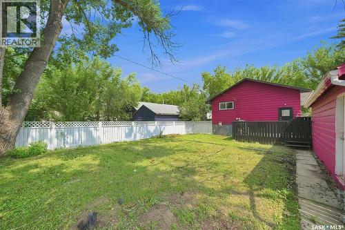 1709 2Nd Avenue N, Saskatoon, SK - Outdoor